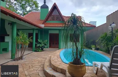 Casa semi mobiliada de 224m² com 3 quartos, 2 vagas de garagem em Canoas.