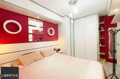 Excelente apartamento de 48,51m² com 2 dormitórios todo mobiliado, 1 banheiro com armário e vaga