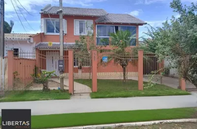 Casa de 3 dormitórios, 1 suíte e  1 vaga de garagem coberta em Canoas.