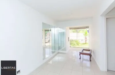 Apartamento com 2 quartos, 1 vaga, gás central e elevador no bairro Sarandi.