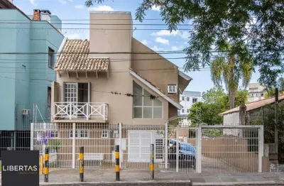 Casa em condomínio fechado com 3 quartos à venda na Avenida Pinheiro Borda, 625, Cristal, Porto Alegre