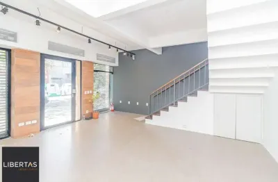 Prédio Comercial á venda com 2 salas e terraço no bairro Menino Deus