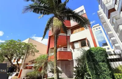 Apartamento com 3 dormitórios, 1 suíte e 268m² à venda em Higienópolis.