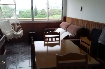 Cobertura com 02 dormitórios com 01 suite e vaga de garagem escriturada e coberta