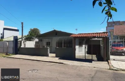 Casa com 3 quartos e 2 vagas de garagem coberta em Cachoerinha.