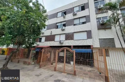 Apartamento 2 quartos, desocupado e reformado na Cidade Baixa.