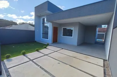 Linda casa com ótimo acabamento e piscina no bairro quinta dos açorianos