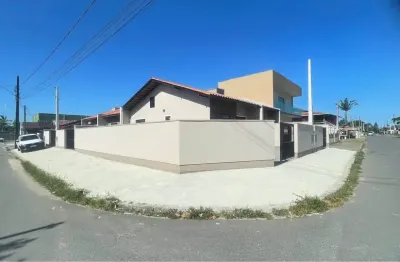 Casa de esquina no bairro Vila nova com excelente espaço externo e enquadrada no Minha Casa Minha Vida