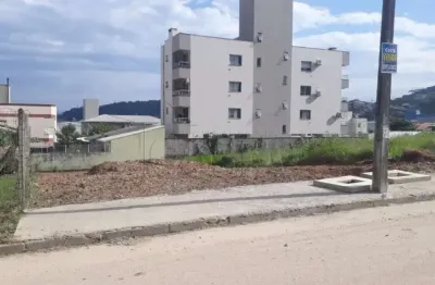 Terreno à venda na Rua José Wilson Francisco, 443, Forquilhinhas, São José