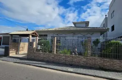 Casa com 3 quartos à venda na Rua José Leonidio Vieira, 269, Passa Vinte, Palhoça