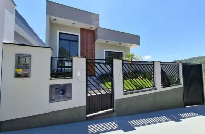 Casa com 4 quartos à venda na albertina clasen, 5253, lisboa, são josé por r$ 950.000
