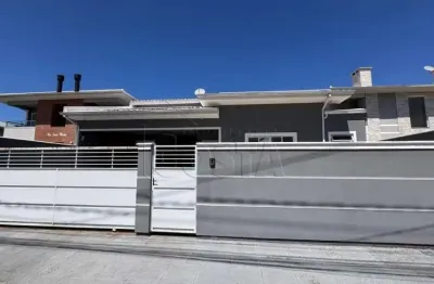 Casa com 3 quartos à venda na Rua Maria Isolina da Silva, 22, Nova Palhoça, Palhoça