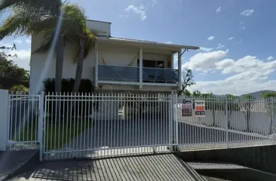 Casa com 4 quartos à venda na Rua Edmundo João de Souza, 10, Aririu, Palhoça