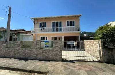 Sobrado Geminado 4 Quartos com 1 Suíte e 180m² - São Sebastião