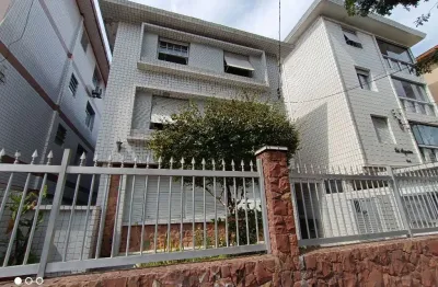 Apartamento térreo com quintal em localizacao privilegiada no embaré em santos