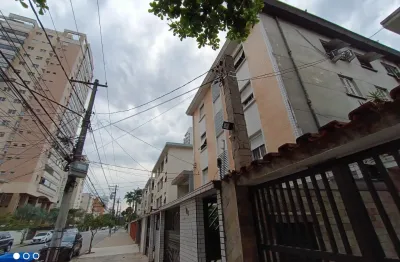 2 dormitórios ótimo em prédio de 3 andares, terceiro andar com vaga privativa!