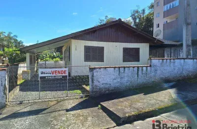 Casa com 3 dormitórios à venda, 84 m² por r$ 570.000,00 - bom retiro - joinville/sc