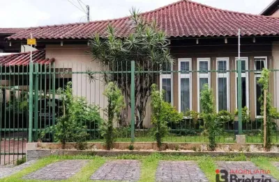 Casa com 4 dormitórios à venda, 264 m² por r$ 790.000,00 - bucarein - joinville/sc