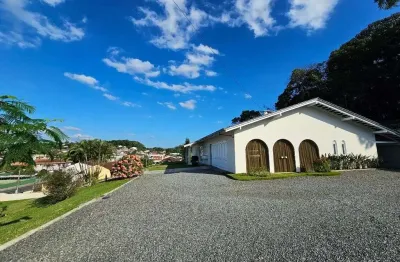 Casa com 3 dormitórios (sendo 1 suíte) à venda, 224 m² por r$ 2.430.000 - floresta - joinville/sc
