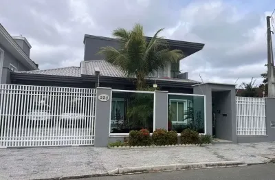 Casa com 3 quartos à venda na Rua Francisco Eberhardt, 223, Centro, Joinville
