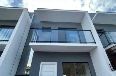 Casa para alugar na Rua Navegantes, 120, Bucarein, Joinville