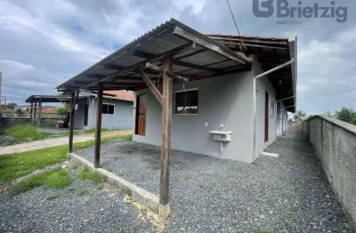 Casa com 2 dormitórios para alugar, 36 m² por R$ 1.200 + taxas/mês - Jardim Paraíso - Joinville/SC