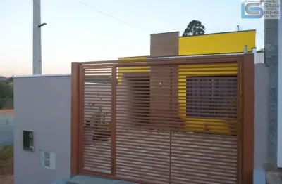 Casa para venda em pinhalzinho, centro, 2 dormitórios, 1 suíte, 2 banheiros, 2 vagas