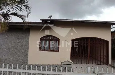 Casa com 3 quartos à venda no Iririú, Joinville 