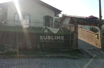 Casa com 5 quartos à venda no Itaum, Joinville 
