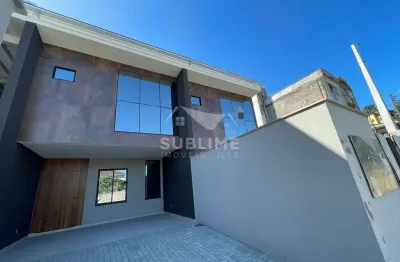 Casa com 3 quartos à venda no Iririú, Joinville 
