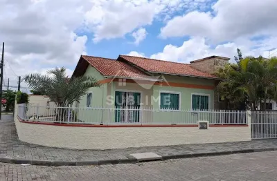 Casa com 3 quartos à venda no Jardim Iririú, Joinville 