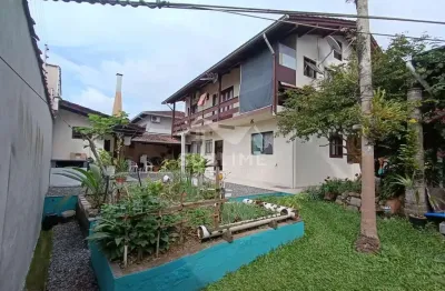 Casa com 3 quartos à venda no Costa e Silva, Joinville 