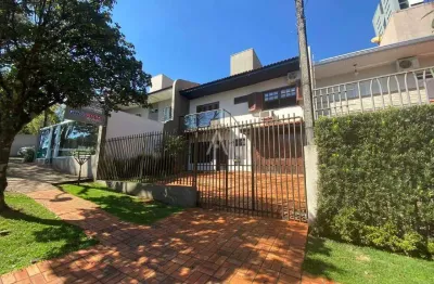 Sobrado 3 quartos à venda no bairro centro em cascavel por r$ 650.000,00