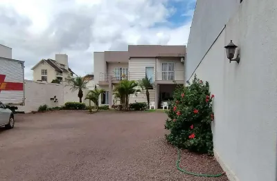 Sobrado 3 quartos para aluguel no bairro jardim santa maria em toledo por r$ 10.500,00
