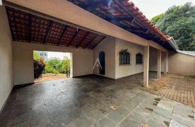 Casa residencial 3 quartos à venda no bairro cancelli em cascavel por r$ 950.000,00