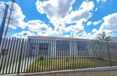 Casa com 3 quartos para alugar na Rua Osvaldo Cruz, Centro, Cascavel