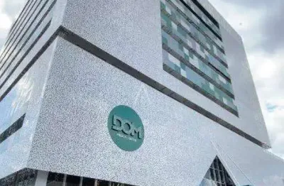 Sala comercial para aluguel no bairro centro em cascavel por r$ 11.000,00