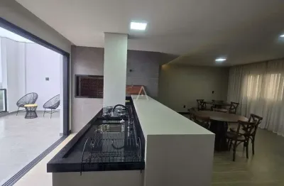 Amplo apartamento com 1 suíte mais 1 demi-suíte no industrial