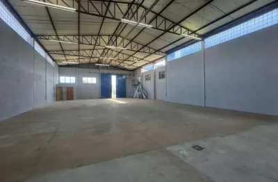 Barracão comercial para aluguel no bairro cancelli em cascavel por r$ 10.500,00