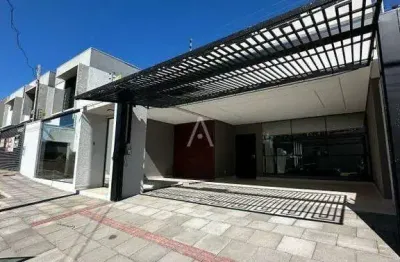 Casa à venda, com 3 suítes e piscina, localizada no tropical iii, em cascavel - pr., por r$ 1.700.000,00