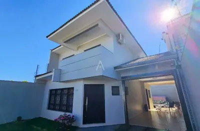 Sobrado 4 quartos sendo 1 suíte master à venda no bairro canada em cascavel por r$ 1.080.000,00