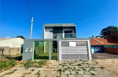 Sobrado à venda com 3 quartos sendo 1 suíte no bairro universitário por r$ 670.000,00