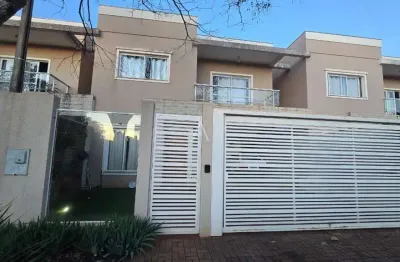 Sobrado 3 quartos à venda no bairro jardim gisela em toledo por r$ 870.000,00