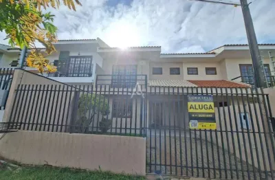 Casa com 3 quartos para alugar na Rua José Caldart, Maria Luiza, Cascavel