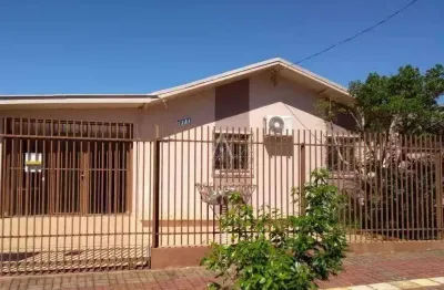 Casa Residencial 3 quartos à venda no Bairro Jardim Europa/América em TOLEDO por R$ 480.000,00