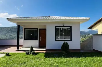 Lindo imóvel com 2 dormitórios à venda, 330m² por r$ 400.000 (jacaroá) - maricá/