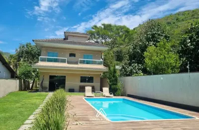 Casa com 3 quartos, 480m² por R$ 1.000.000 - Recanto (Centro) - Maricá/RJ