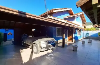 Casa com 3 quartos e suíte à venda, 190 m² - Serra Grande - Niterói/RJ