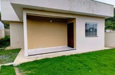 Casa com 2 quartos à venda na Rua Três, SN, Caxito, Maricá