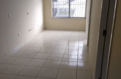 Sala comercial com 3 salas para alugar na Rua General Câmara, 12, Centro, Santos